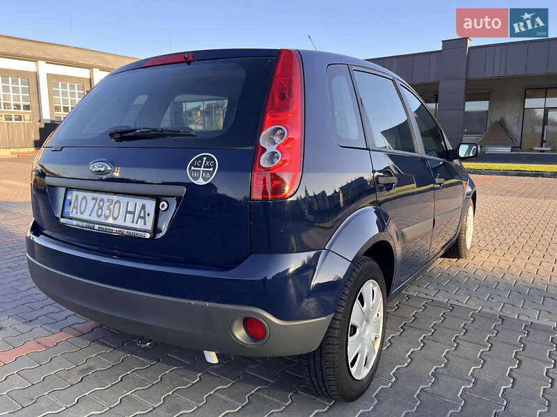 Хэтчбек Ford Fiesta 2008 в Мукачево