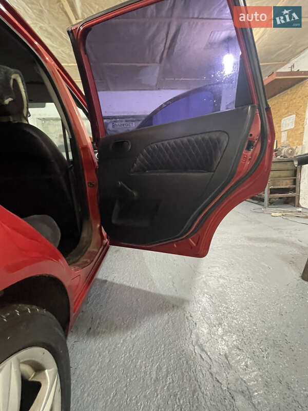 Хэтчбек Ford Fiesta 2006 в Знаменке фото 12 Хэтчбек Ford Fiesta 2006 в Знаменке