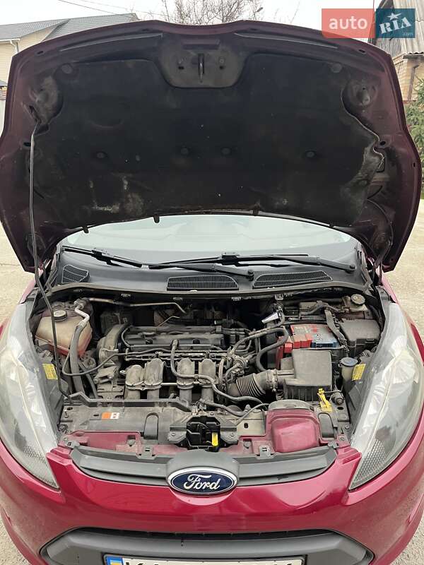 Хэтчбек Ford Fiesta 2010 в Фастове