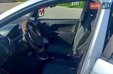 Хэтчбек Ford Fiesta 2005 в Харькове