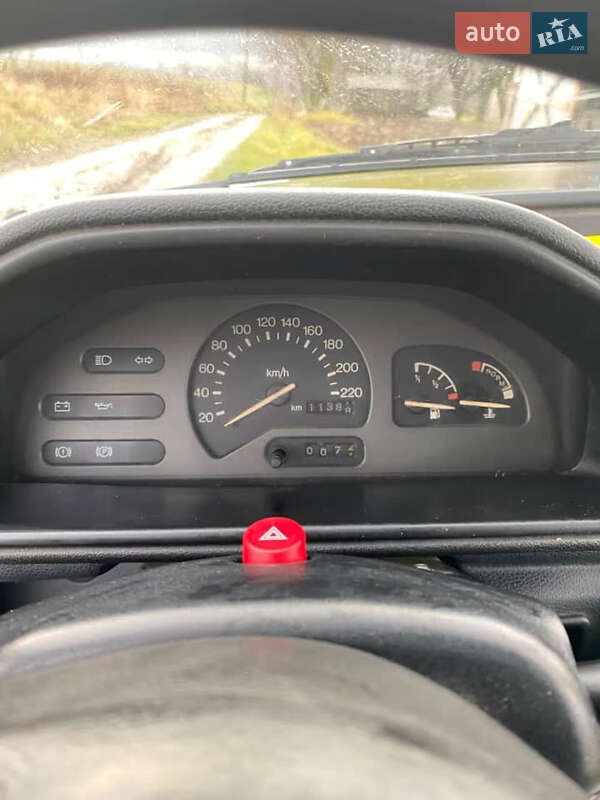 Хетчбек Ford Fiesta 1992 в Буді