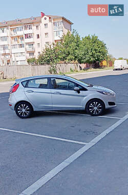 Хэтчбек Ford Fiesta 2016 в Умани