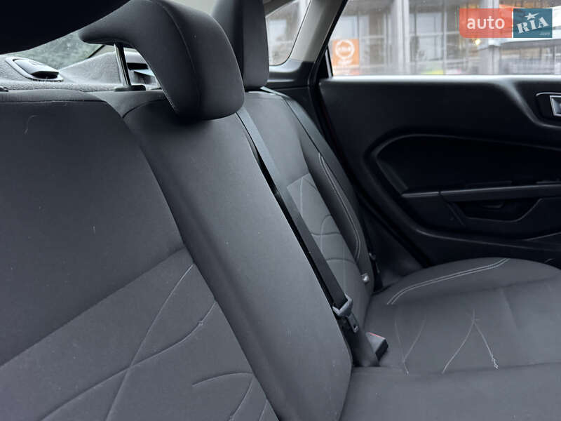 Седан Ford Fiesta 2014 в Ровно фото 38 Седан Ford Fiesta 2014 в Ровно