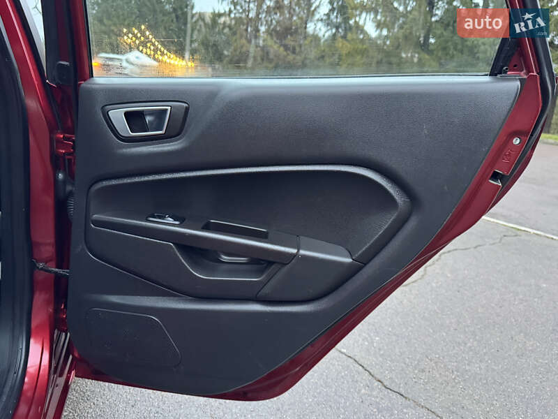 Седан Ford Fiesta 2014 в Ровно фото 40 Седан Ford Fiesta 2014 в Ровно