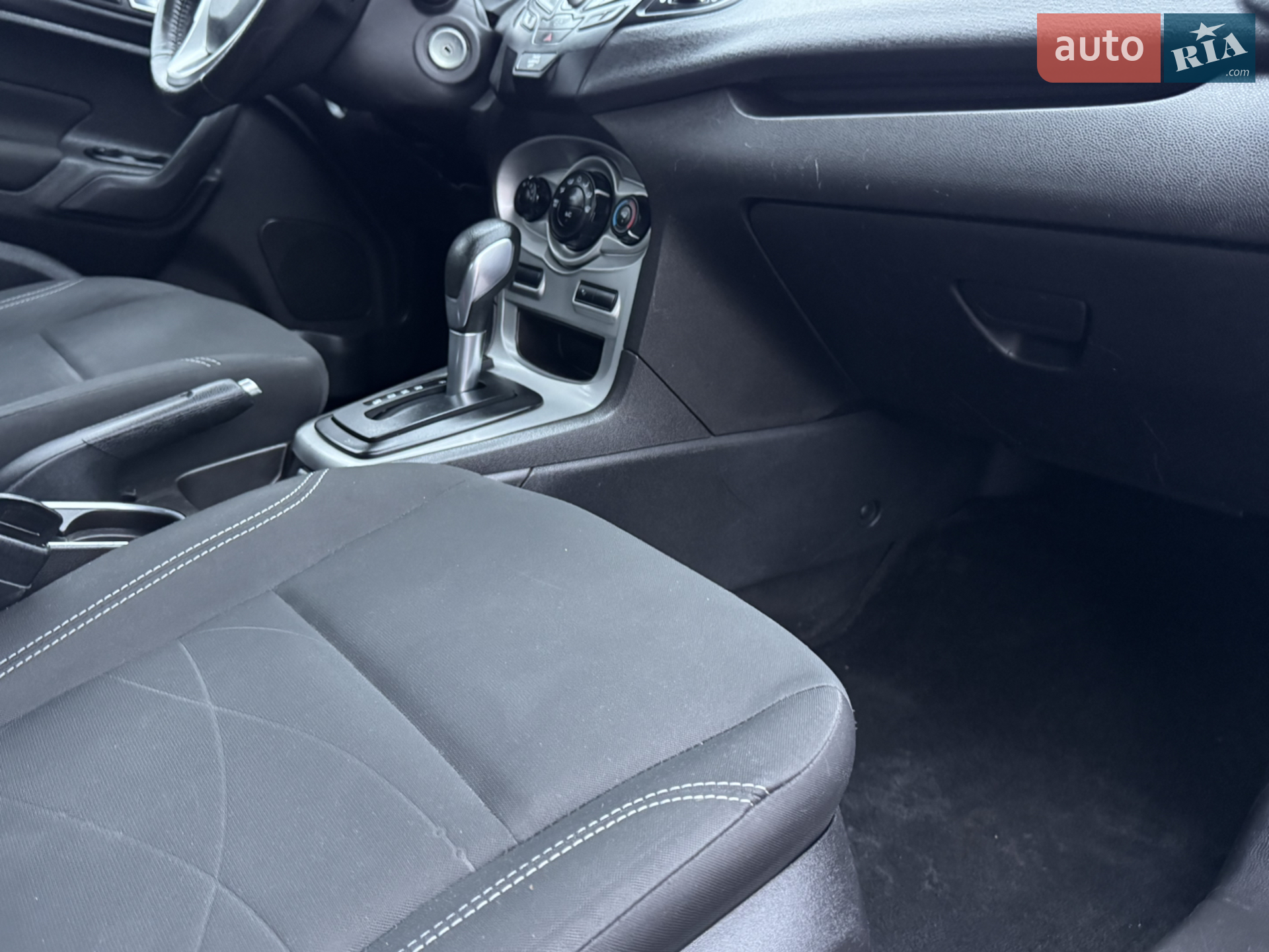 2014 Ford Fiesta - мініатюра 53