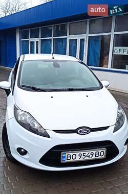 Хэтчбек Ford Fiesta 2011 в Кременце