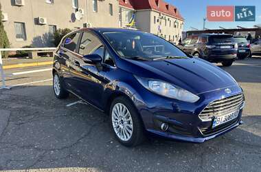 Хэтчбек Ford Fiesta 2016 в Киеве