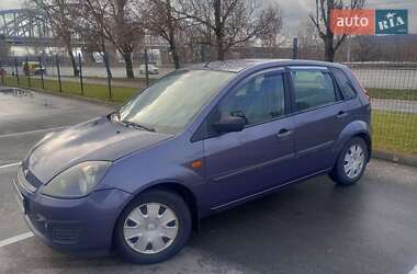 Хэтчбек Ford Fiesta 2006 в Киеве