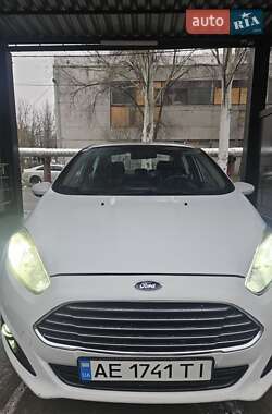 Седан Ford Fiesta 2017 в Днепре