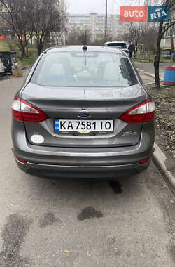 Седан Ford Fiesta 2013 в Киеве