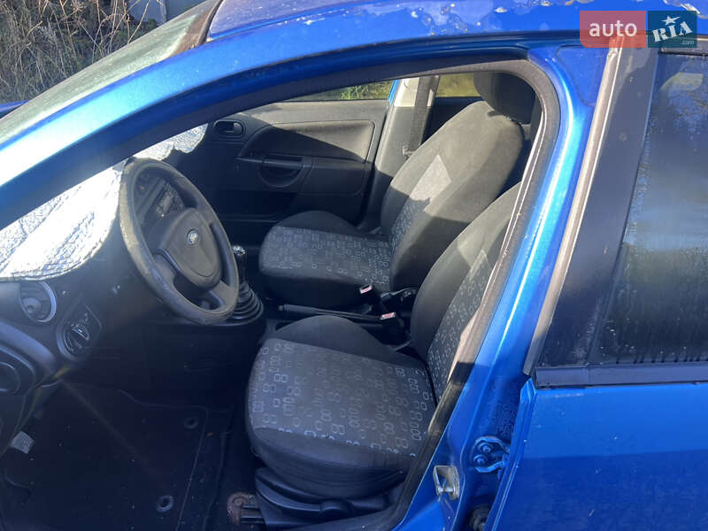 Хэтчбек Ford Fiesta 2005 в Черновцах фото 4 Хэтчбек Ford Fiesta 2005 в Черновцах