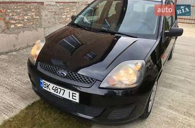 Хетчбек Ford Fiesta 2007 в Рівному
