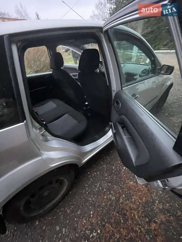 Хэтчбек Ford Fiesta 2007 в Мукачево