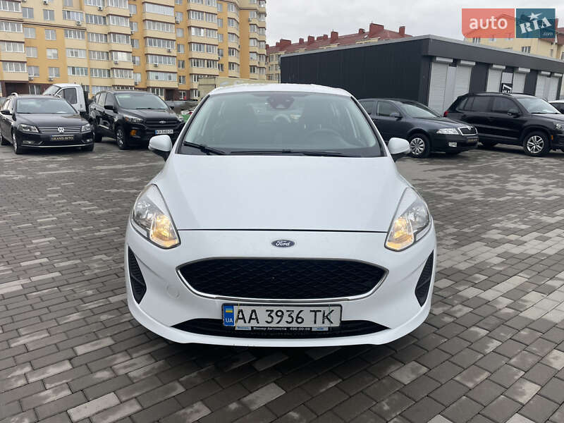 Хэтчбек Ford Fiesta 2018 в Киеве фото 2 Хэтчбек Ford Fiesta 2018 в Киеве