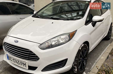 Хэтчбек Ford Fiesta 2015 в Львове