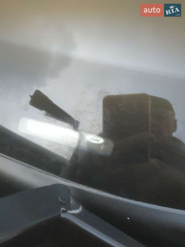 Хэтчбек Ford Fiesta 2015 в Одессе фото 3 Хэтчбек Ford Fiesta 2015 в Одессе