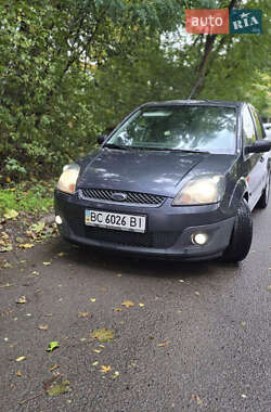 Хэтчбек Ford Fiesta 2008 в Львове
