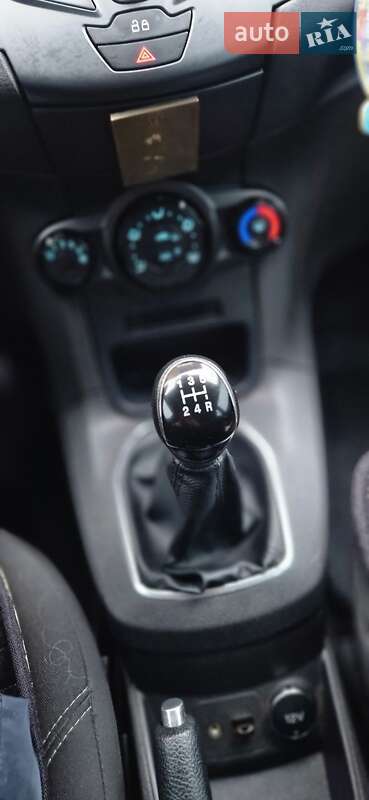 Хэтчбек Ford Fiesta 2014 в Каневе