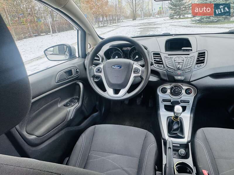 Седан Ford Fiesta 2018 в Києві