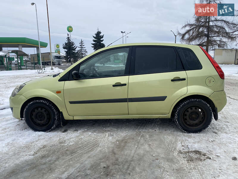 Хэтчбек Ford Fiesta 2007 в Львове