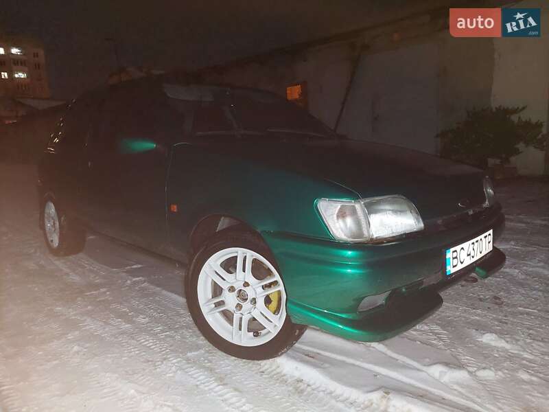 Хэтчбек Ford Fiesta 1993 в Львове