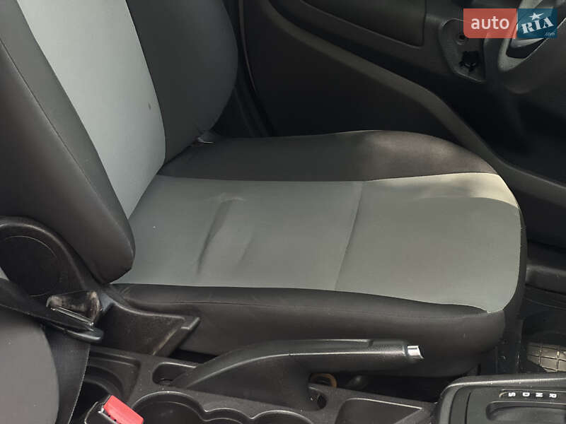 Седан Ford Fiesta 2015 в Кропивницком