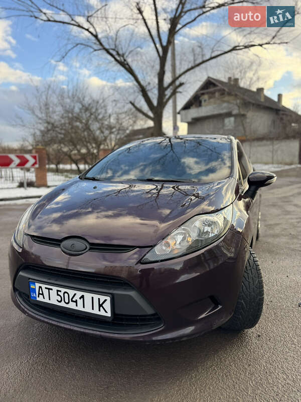 Хэтчбек Ford Fiesta 2009 в Ивано-Франковске