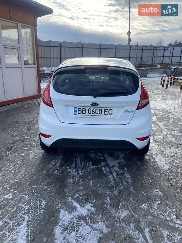 Хетчбек Ford Fiesta 2011 в Дніпрі