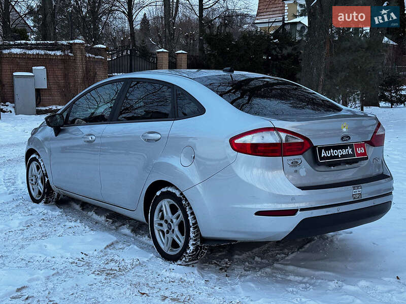 Седан Ford Fiesta 2016 в Киеве фото 9 Седан Ford Fiesta 2016 в Киеве