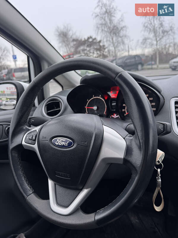 Хетчбек Ford Fiesta 2011 в Запоріжжі фото 13 Хетчбек Ford Fiesta 2011 в Запоріжжі