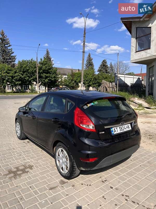 Хэтчбек Ford Fiesta 2010 в Ивано-Франковске