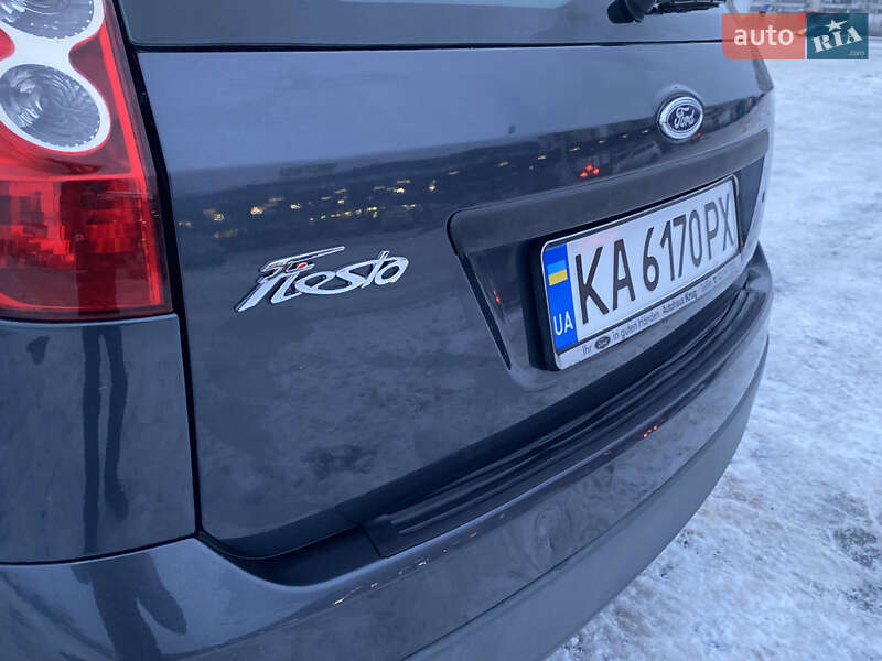 Хетчбек Ford Fiesta 2005 в Києві