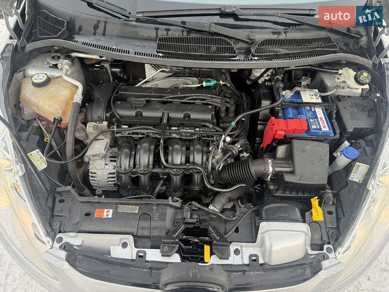 Хэтчбек Ford Fiesta 2010 в Виннице