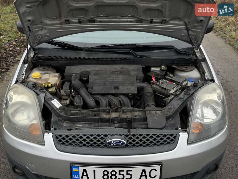Хэтчбек Ford Fiesta 2008 в Бородянке