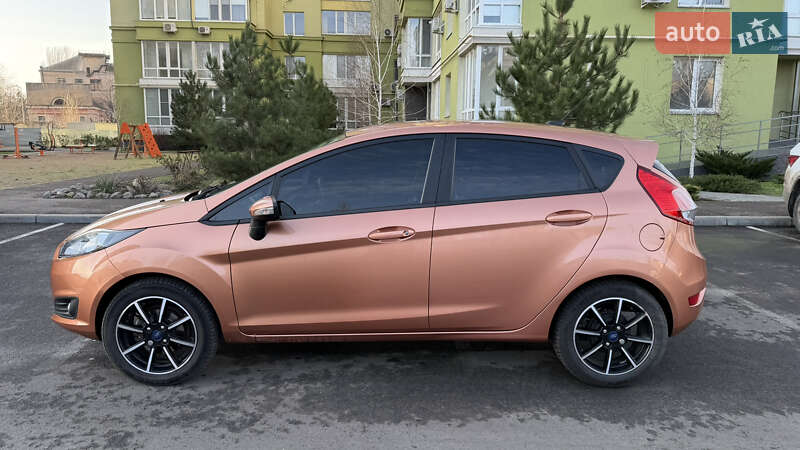 Седан Ford Fiesta 2016 в Миколаєві