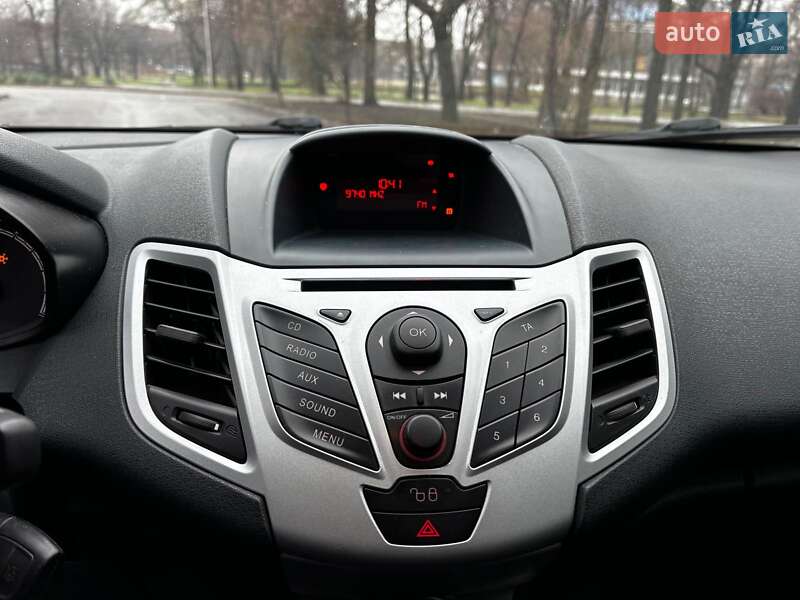 Хэтчбек Ford Fiesta 2012 в Запорожье