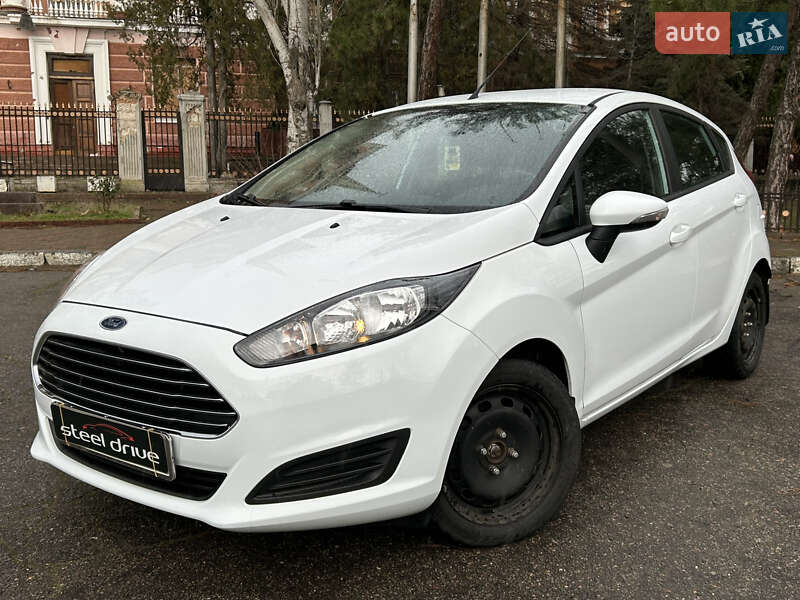 Хэтчбек Ford Fiesta 2014 в Николаеве