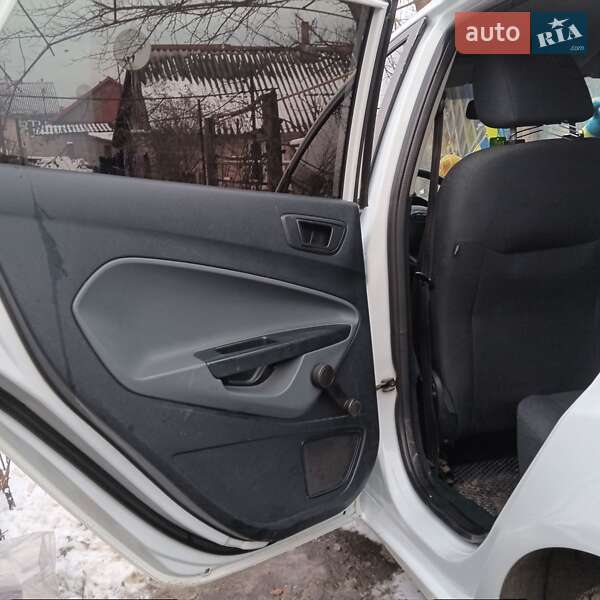 Хэтчбек Ford Fiesta 2010 в Шепетовке