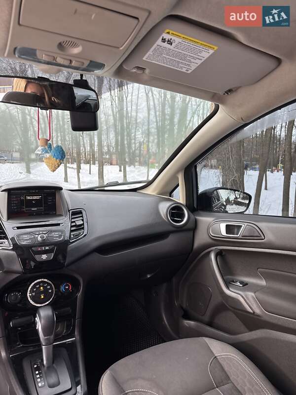 Седан Ford Fiesta 2014 в Києві