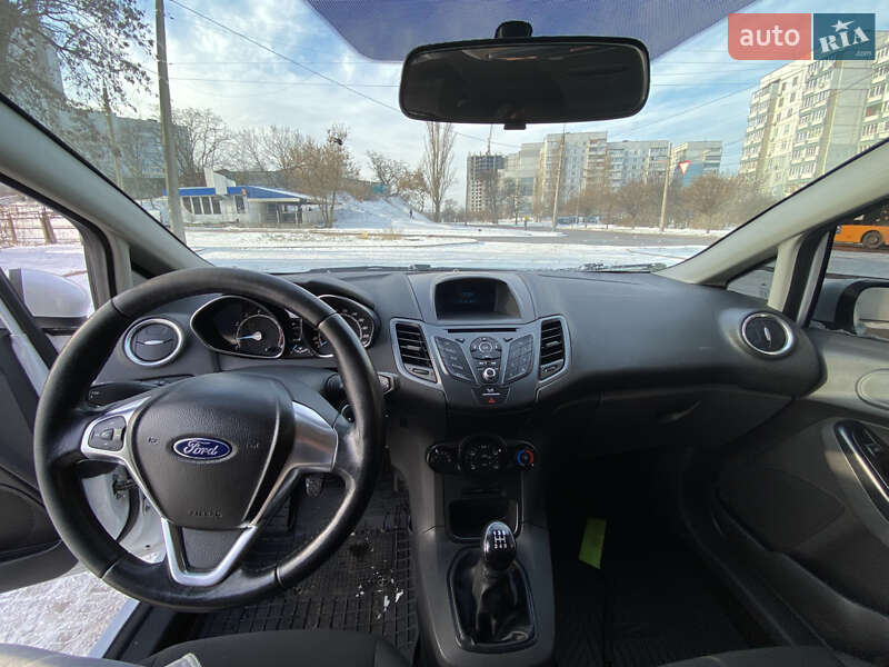 Хэтчбек Ford Fiesta 2017 в Черкассах
