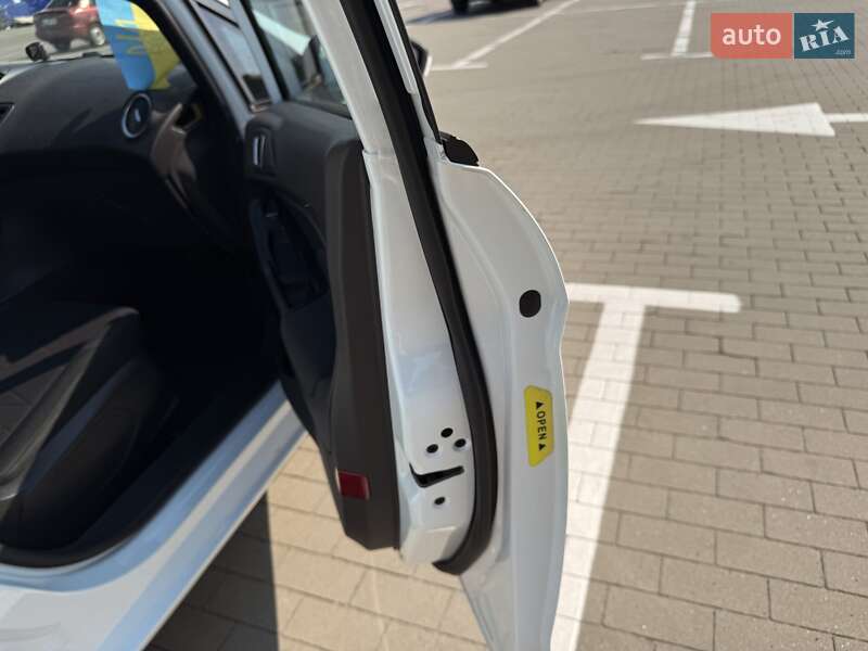 Хетчбек Ford Fiesta 2013 в Києві