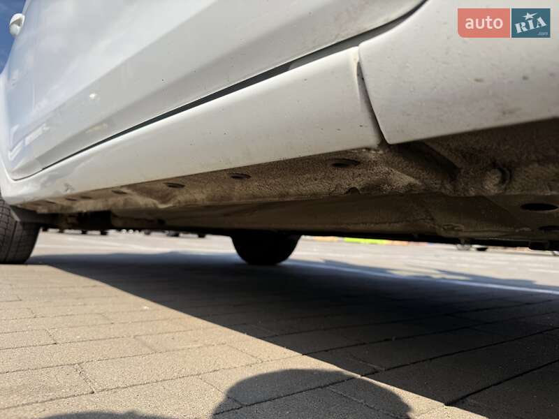 Хетчбек Ford Fiesta 2013 в Києві