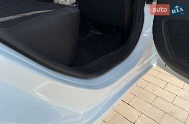 Хэтчбек Ford Fiesta 2013 в Киеве