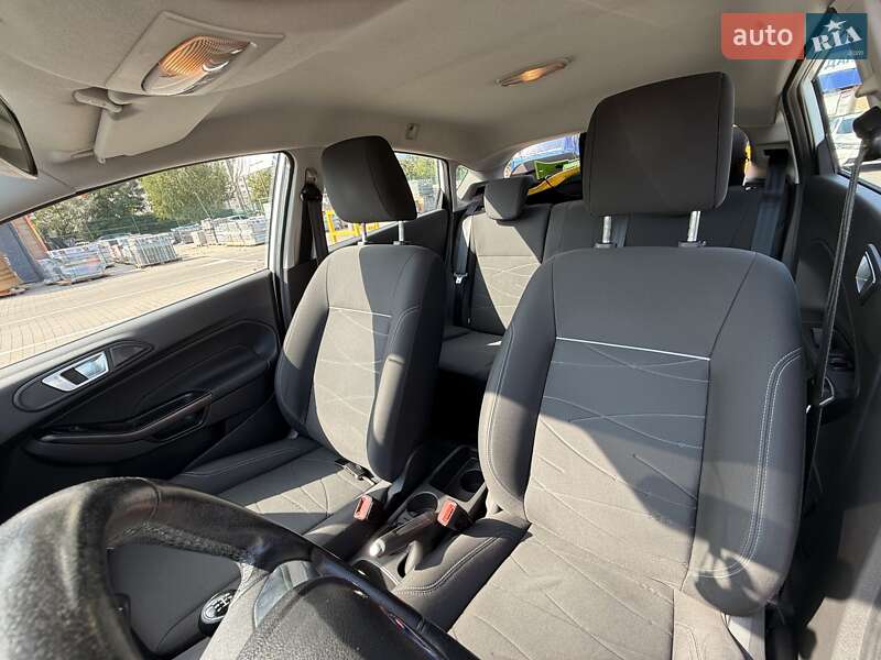 Хетчбек Ford Fiesta 2013 в Києві