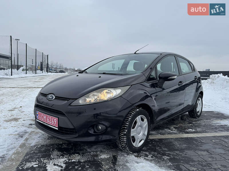 Хэтчбек Ford Fiesta 2010 в Мукачево фото Хэтчбек Ford Fiesta 2010 в Мукачево