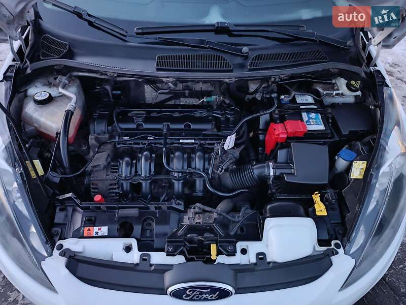 Хетчбек Ford Fiesta 2012 в Хмельницькому