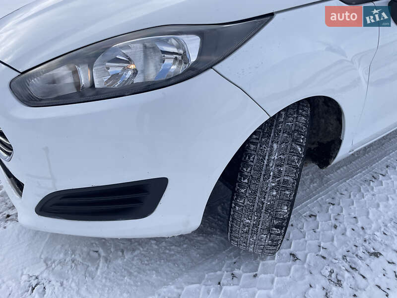 Хетчбек Ford Fiesta 2014 в Баришівка