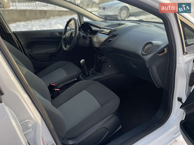 Хэтчбек Ford Fiesta 2012 в Хмельницком