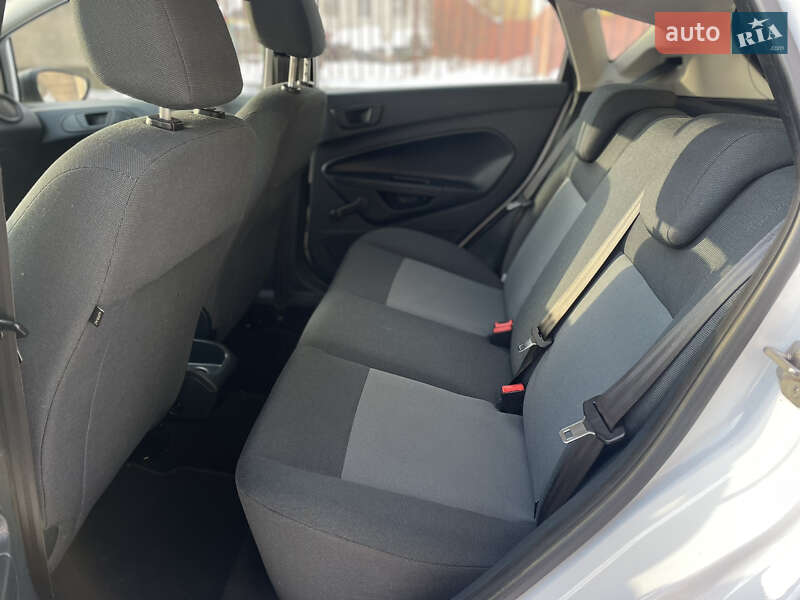 Хэтчбек Ford Fiesta 2012 в Хмельницком