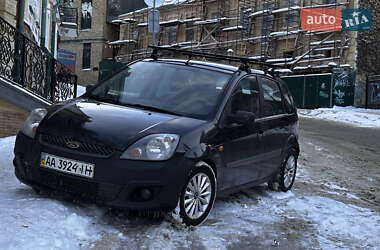 Хэтчбек Ford Fiesta 2008 в Киеве